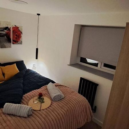 Ferienwohnung Dalmas Manchester Exterior foto