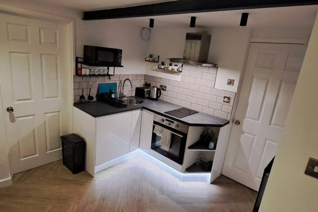 Ferienwohnung Dalmas Manchester Exterior foto
